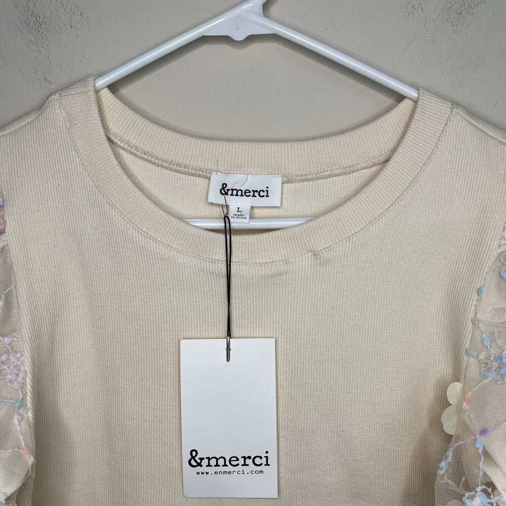 NWT &Merci Puff Sleeve Top Size Large (Fits like Medium) - Picture 8 of 11